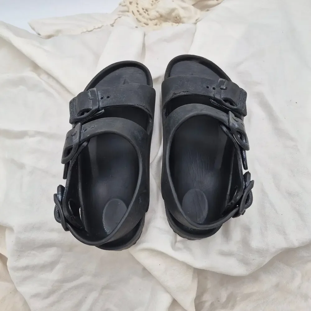 Birkenstock Milano Essentials Slide Sandal black Kids size 27 US 9-9.5
